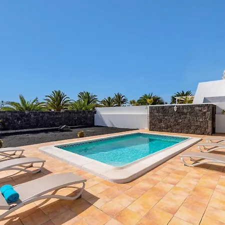 Oscar Lanzarote By Plus * Teguise (Lanzarote)